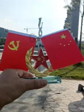 闲鱼之王最强阵容游戏画面