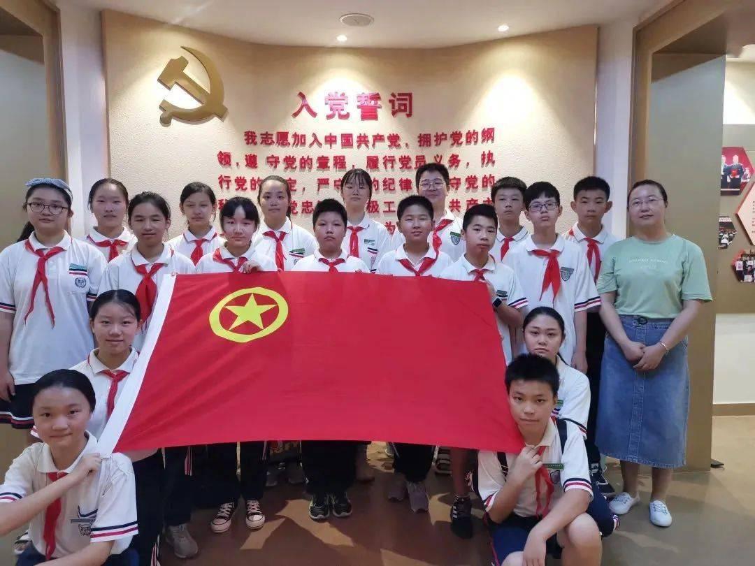 沈腾参演的《超能一家人》和《四海》你更喜欢哪一部呢？游戏画面
